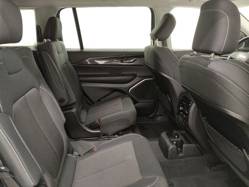 Used 2022 Jeep Grand Cherokee L Laredo w/ Luxury Tech Group I image 19