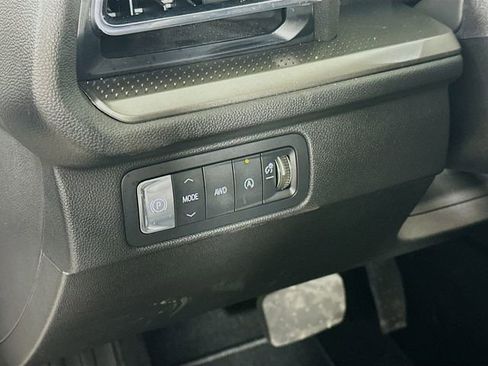 New 2026 Chevrolet Traverse LT image 10