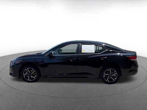 Used 2025 Nissan Sentra SV FWD image 10