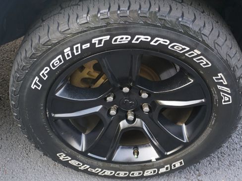 Used 2022 RAM 1500 Big Horn AWD/4WD image 16