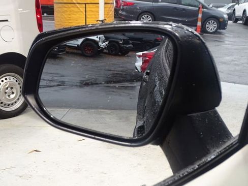 Used 2021 Toyota RAV4 XLE image 30