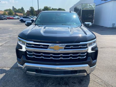 Used 2022 Chevrolet Silverado 1500 LTZ w/ Technology Package image 2
