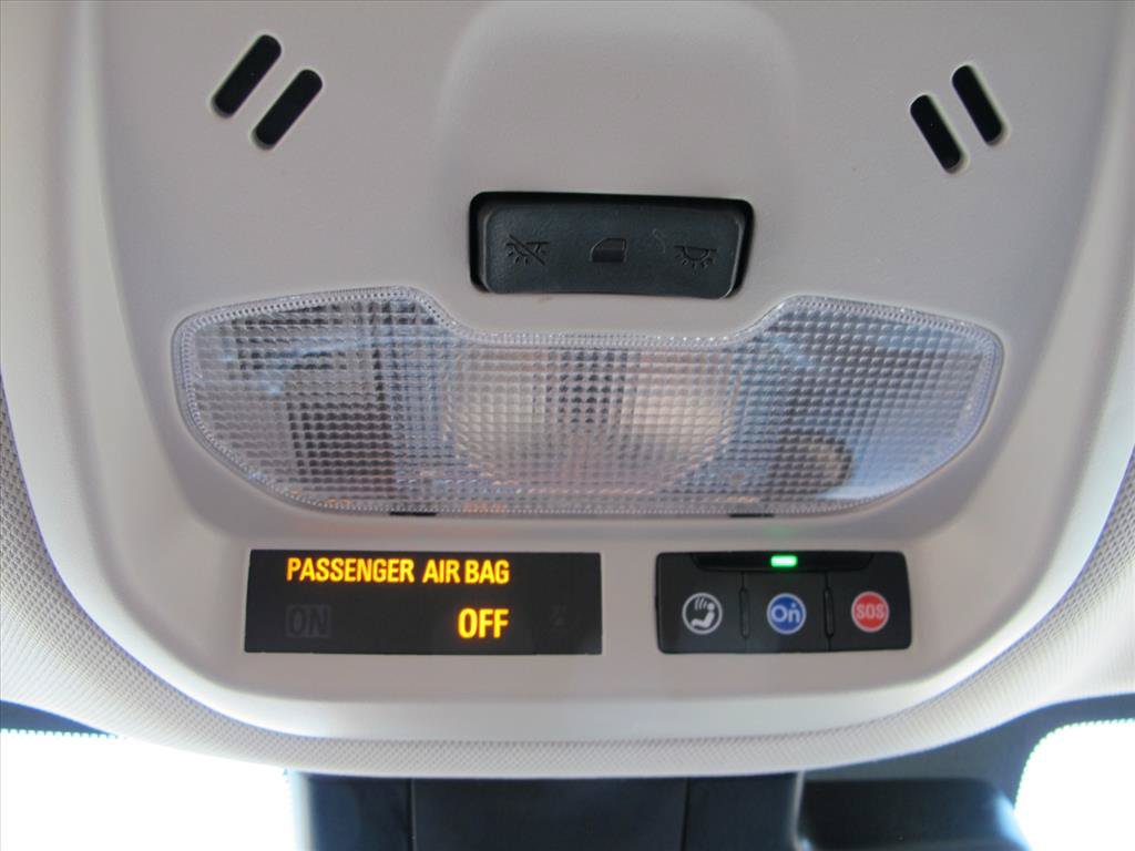 Used 2025 Chevrolet Trax LT w/ Driver Confidence Package FWD image 14