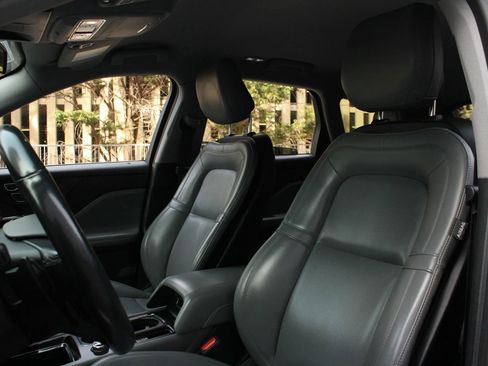 Used 2020 Lincoln Corsair AWD w/ Equipment Group 101A image 17