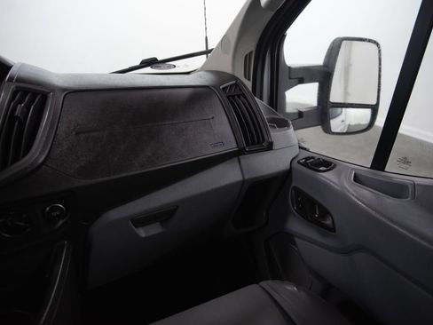 Used 2017 Ford Transit 250 138 RWD image 19