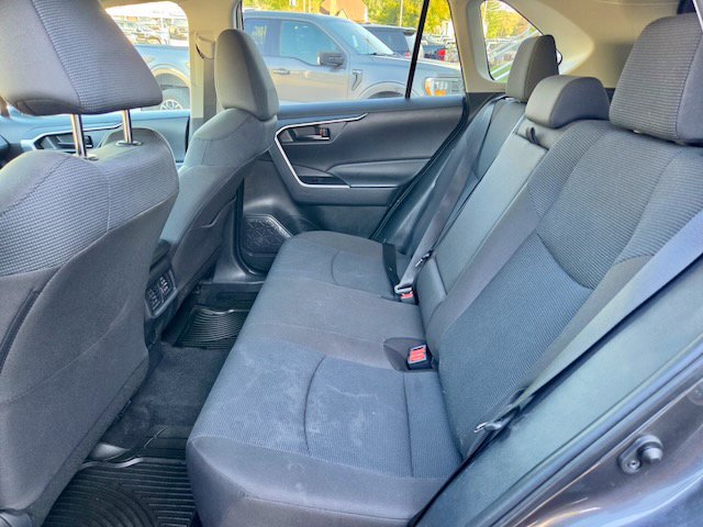 Used 2025 Toyota RAV4 LE AWD/4WD image 11