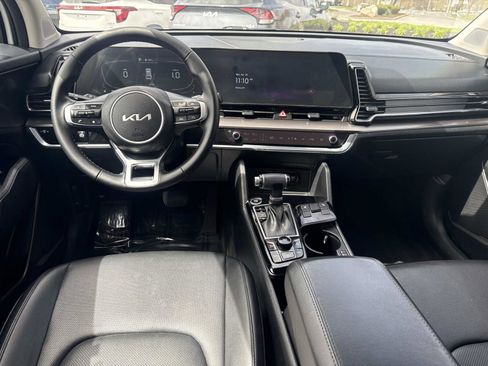 Used 2023 Kia Sportage EX FWD image 13