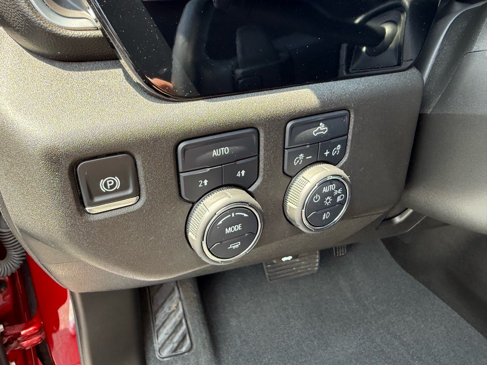 Used 2024 Chevrolet Silverado 1500 RST w/ Convenience Package II AWD/4WD image 24