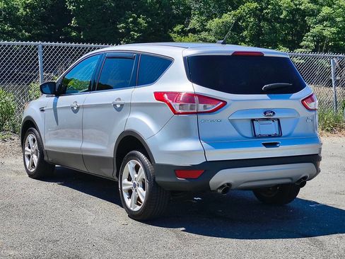 Used 2016 Ford Escape SE w/ SE Cold Weather Package AWD/4WD image 5