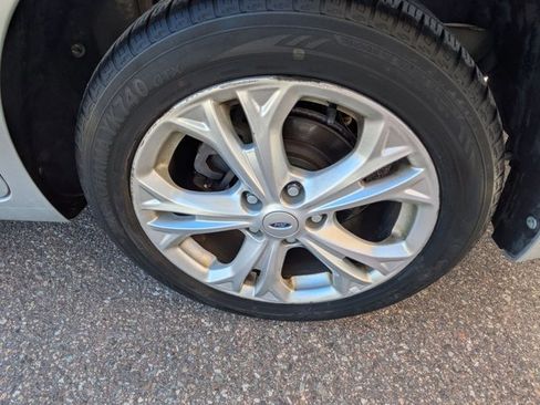 Used 2012 Ford Fusion SE image 8