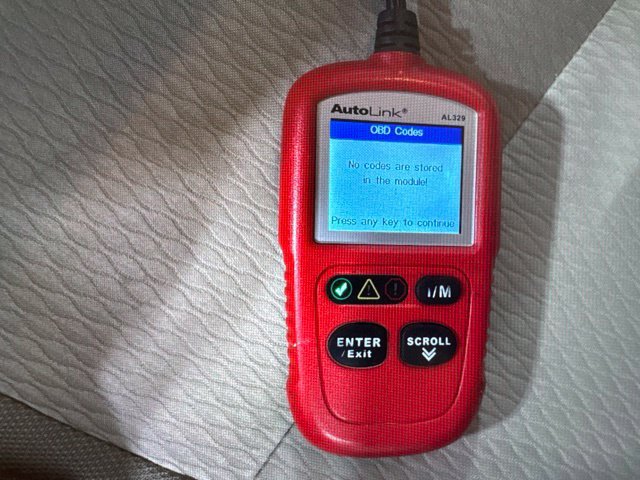 Used 2016 Toyota Corolla LE FWD image 25