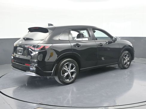 Used 2023 Honda HR-V EX-L image 6