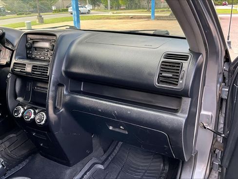 Used 2005 Honda CR-V EX image 17
