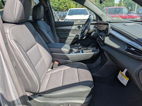 New 2026 Buick Enclave Preferred w/ Power Package image 7