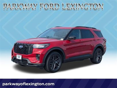 New 2025 Ford Explorer ST-Line w/ Premium Package
