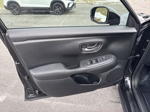 Certified 2024 Honda HR-V LX image 14