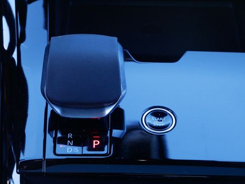 New 2026 Land Rover Range Rover Sport Dynamic SE image 9