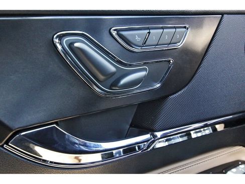 Used 2022 Lincoln Corsair Reserve w/ Luxury Package FWD image 21