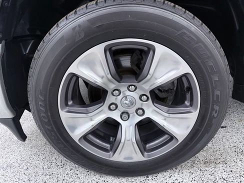 Used 2023 RAM 1500 Laramie AWD/4WD image 15