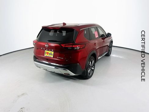 Certified 2022 Nissan Rogue Platinum w/ Head-Up Display Package FWD image 9