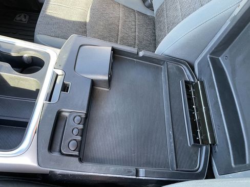 Used 2018 RAM 1500 Big Horn image 31