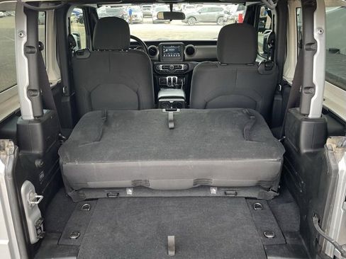 Used 2022 Jeep Wrangler Sport S image 7