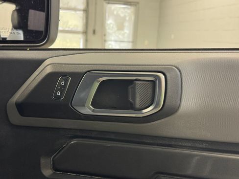 Used 2022 Ford Bronco 2-Door AWD/4WD image 21