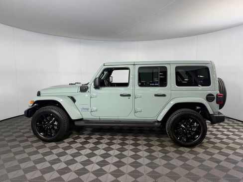 Used 2024 Jeep Wrangler Unlimited Sahara w/ Safety Group AWD/4WD image 10