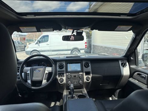 Used 2017 Ford Expedition Limited AWD/4WD image 9