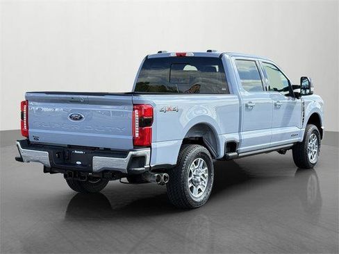 New 2025 Ford F250 Lariat w/ Lariat Ultimate Package image 9
