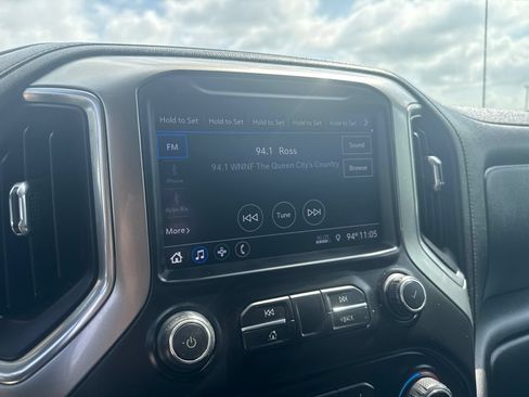 Used 2019 Chevrolet Silverado 1500 LT w/ All-Star Edition AWD/4WD image 33