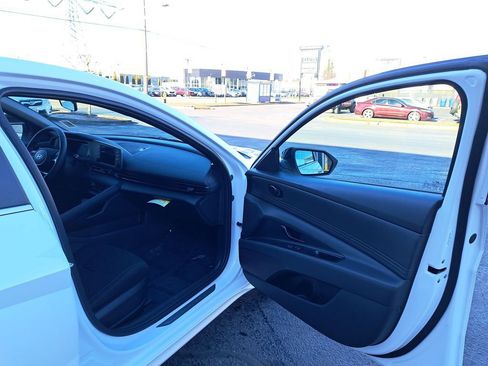New 2026 Hyundai Elantra SEL Sport Premium FWD image 16