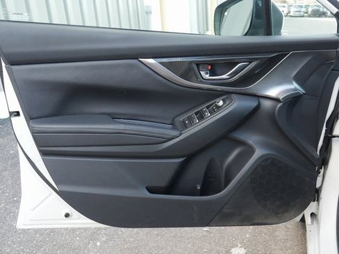 Used 2017 Subaru Impreza 2.0i Limited w/ Moonroof/BSD & Rcta/Eyesight image 13