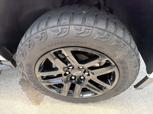 Used 2019 Chevrolet Tahoe LS AWD/4WD image 15