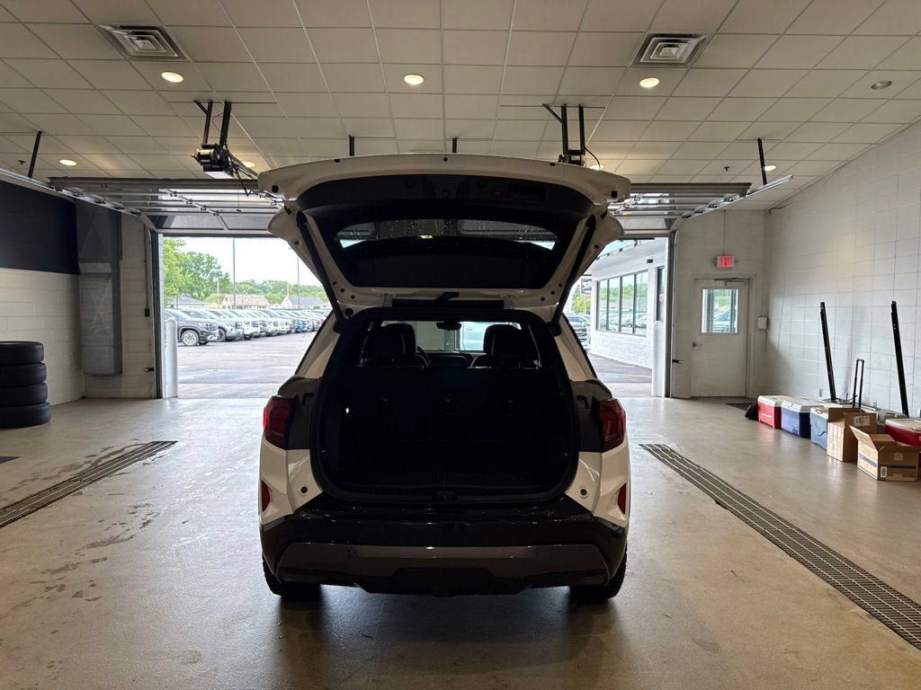 New 2027 GMC Terrain AT4 w/ Convenience Package III AWD/4WD image 18