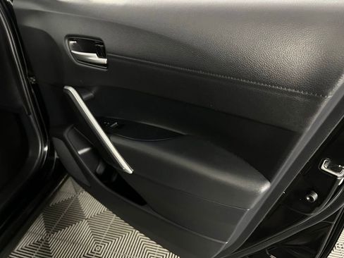 Used 2022 Toyota Corolla Cross XLE w/ Convenience Package image 34