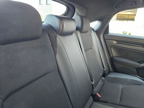 Used 2023 Honda Civic Sport image 12
