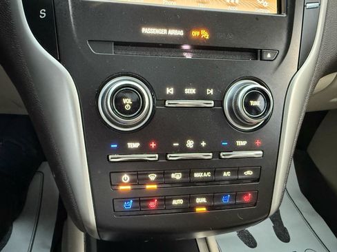 Used 2019 Lincoln MKC Reserve image 17