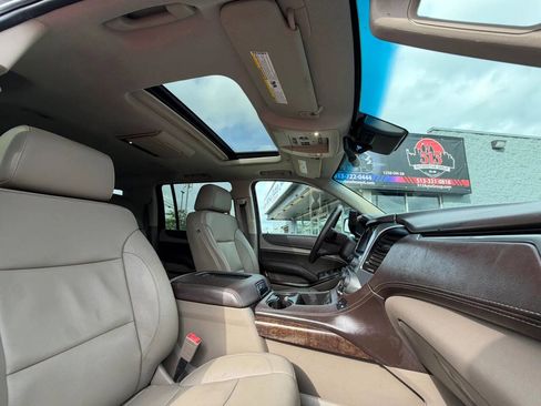 Used 2017 Chevrolet Suburban LT AWD/4WD image 32