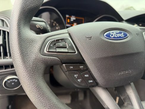 Used 2018 Ford Focus SE image 13