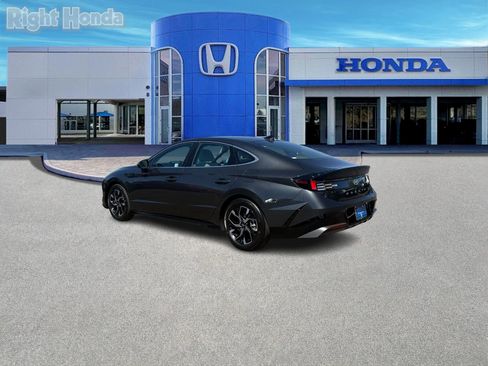 Used 2025 Hyundai Sonata SEL image 4