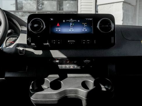 New 2025 Mercedes-Benz Sprinter 2500 image 19