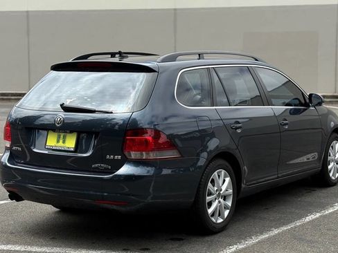 Used 2010 Volkswagen Jetta SE image 5
