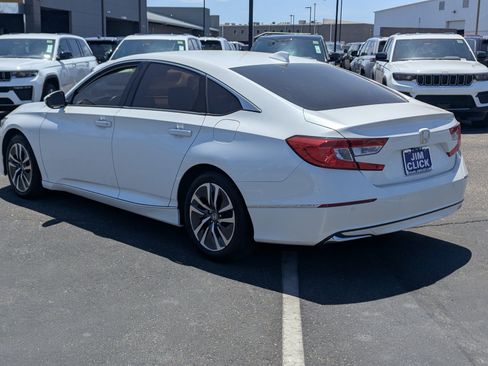 Used 2019 Honda Accord Touring image 4