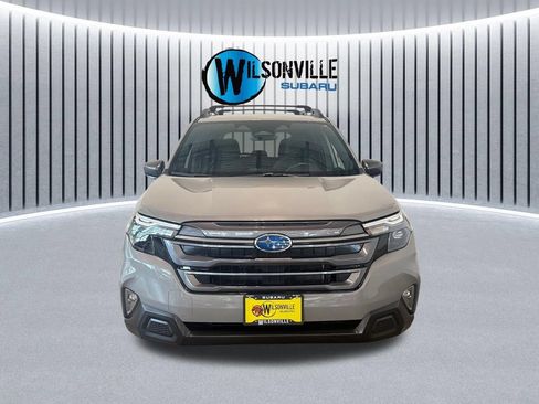 Used 2025 Subaru Forester Premium w/ Convenience Package #1 AWD/4WD image 4