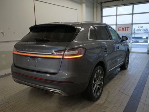 Used 2022 Lincoln Nautilus Reserve AWD/4WD image 13