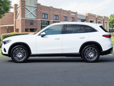 Certified 2025 Mercedes-Benz GLC 300 4MATIC image 8