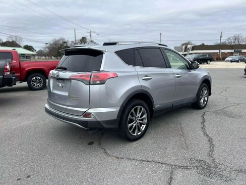 Used 2017 Toyota RAV4 Limited image 6