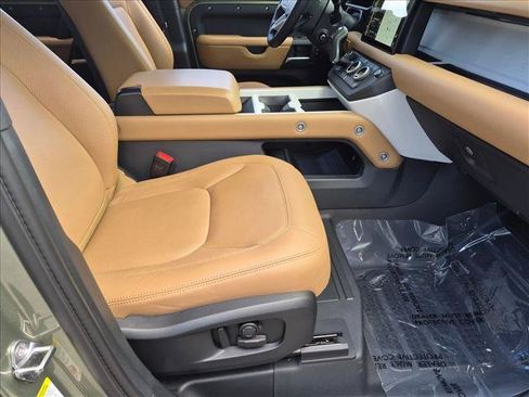 Used 2025 Land Rover Defender 110 S AWD/4WD image 20