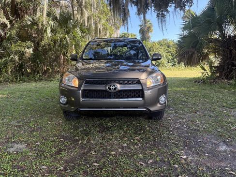 Used 2010 Toyota RAV4 Limited image 4